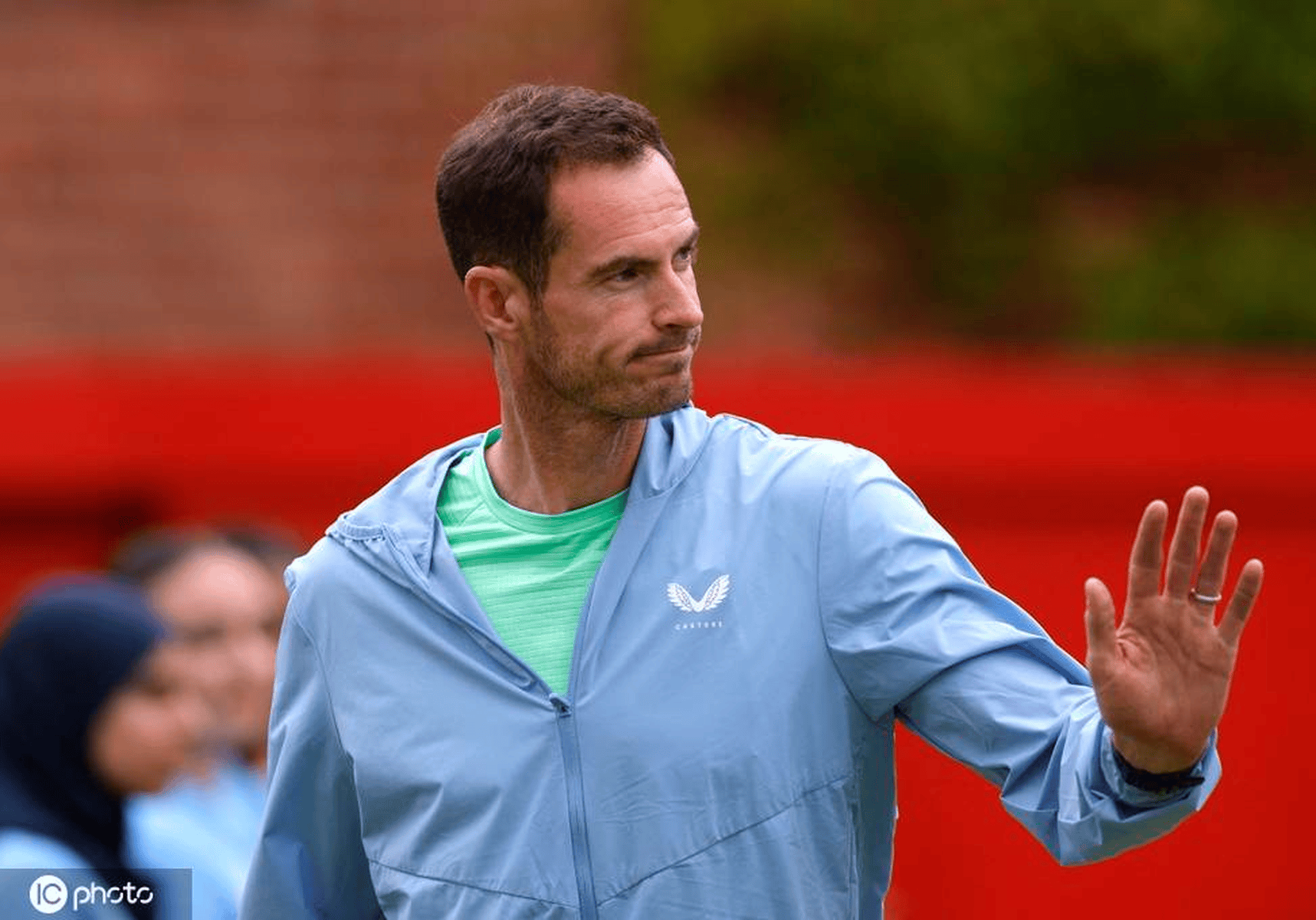 英国网球队鏖战澳大利亚网球队，穆雷制霸全场的简单介绍