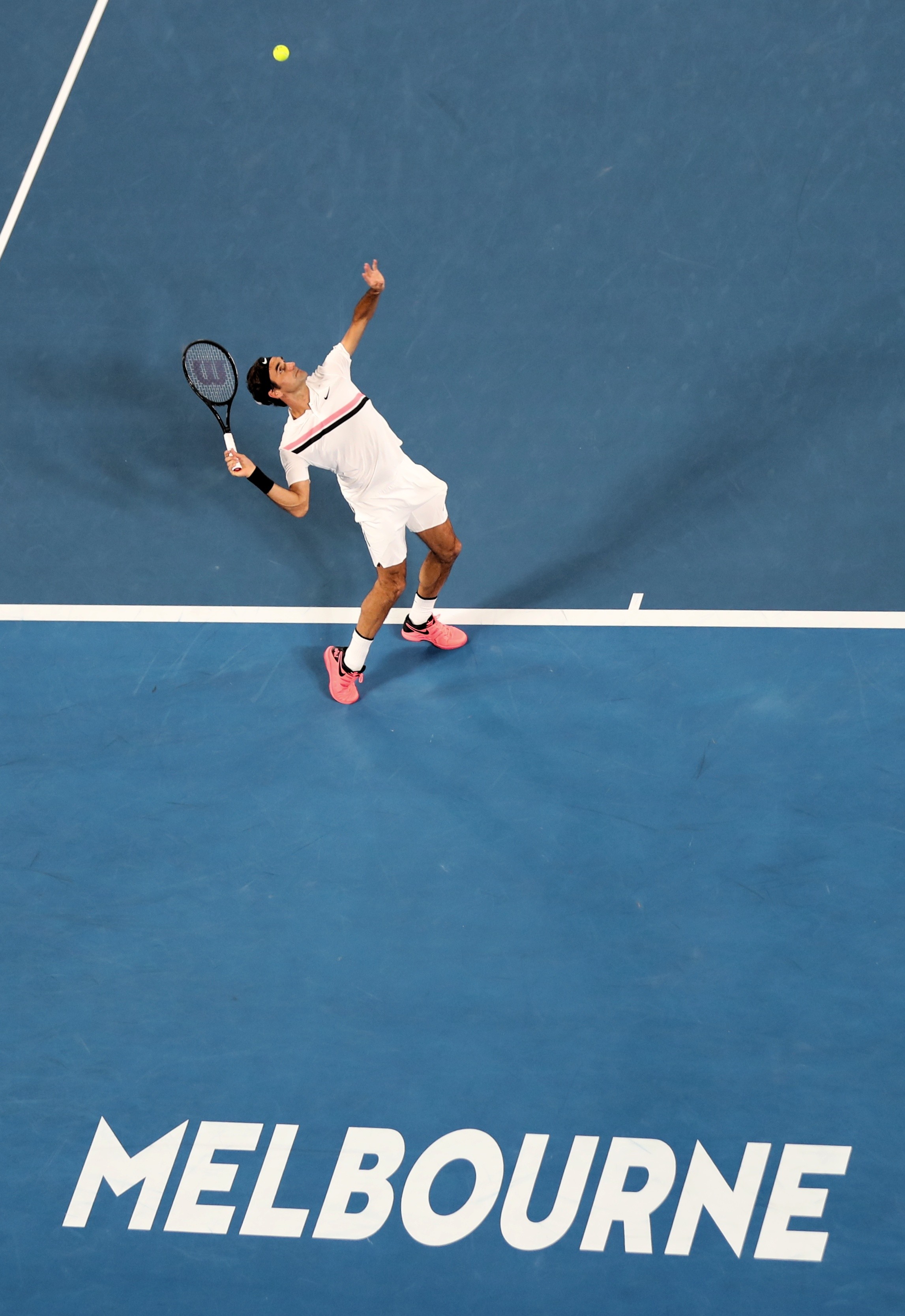 包含世界网球队爆冷澳大利亚网球队，费德勒制霸全场的词条