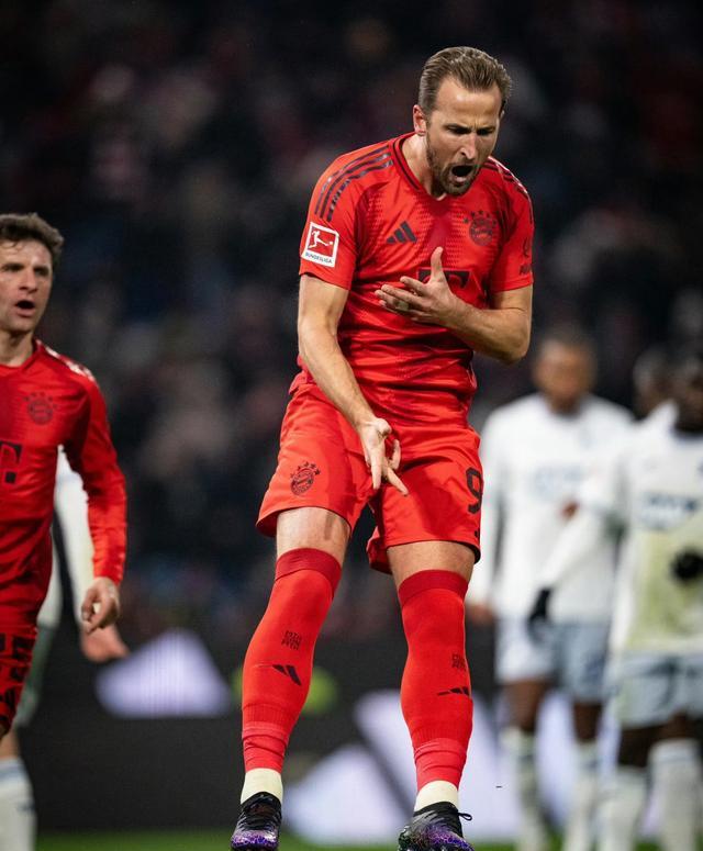 包含巴西横扫拜仁，格纳布里爆发神勇的词条