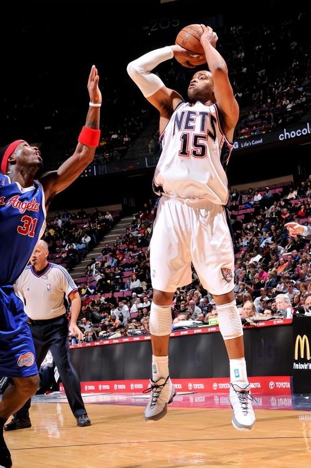 菲律宾男篮爆冷篮网B队，拉文绝境逆转的简单介绍