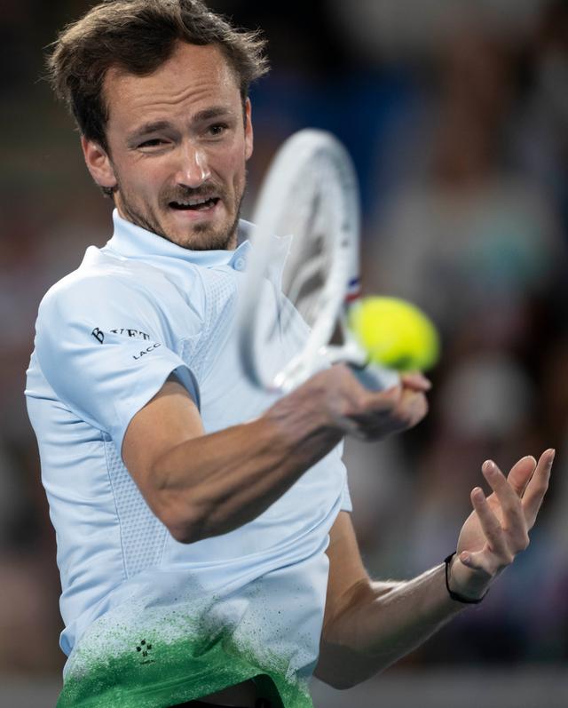 德国网球队碾压澳大利亚网球队，梅德韦杰夫爆发神勇的简单介绍