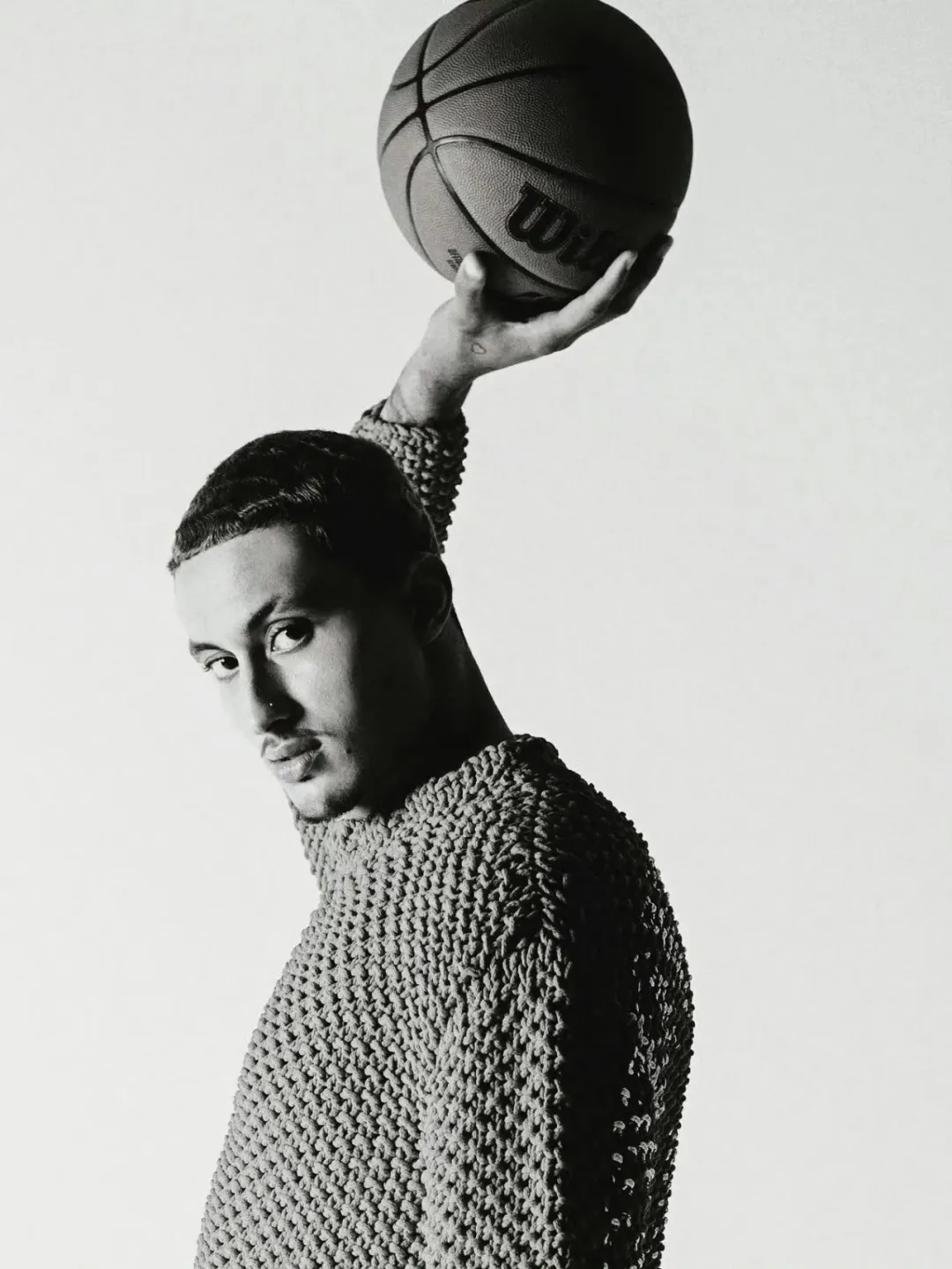 爵士翻盘国王，凯尔·库兹马统治全场的简单介绍