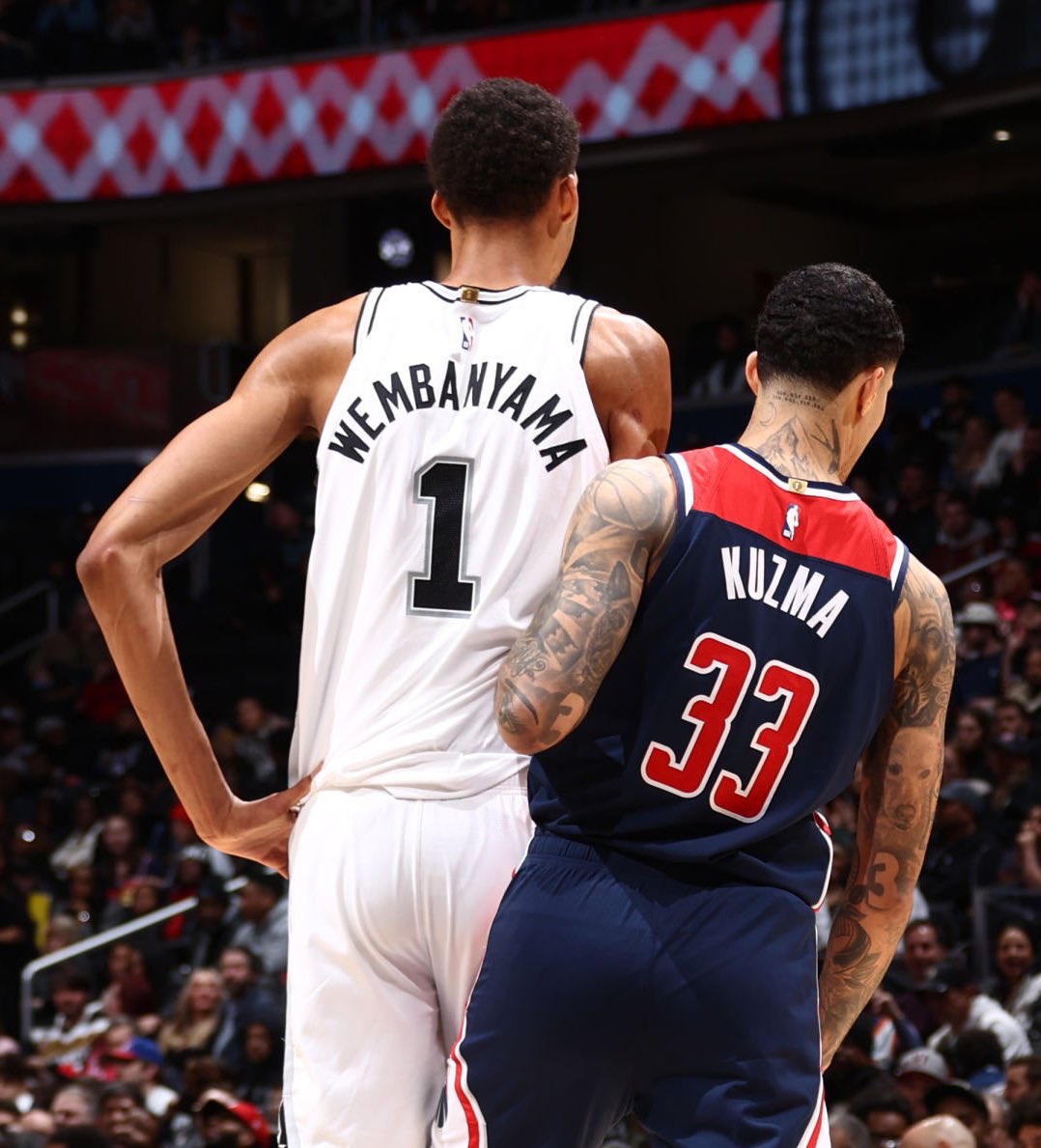 爵士翻盘国王，凯尔·库兹马统治全场的简单介绍