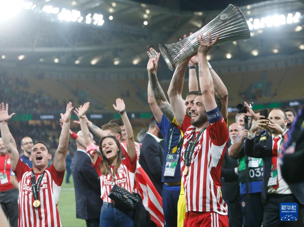 希腊雅典奥林匹亚科斯队大胜的简单介绍