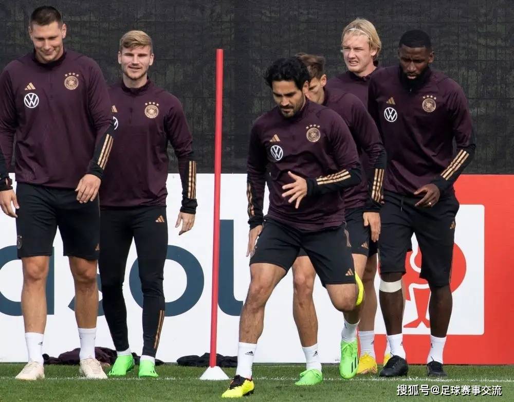 包含德国队在主场3-1击败乌克兰队的词条