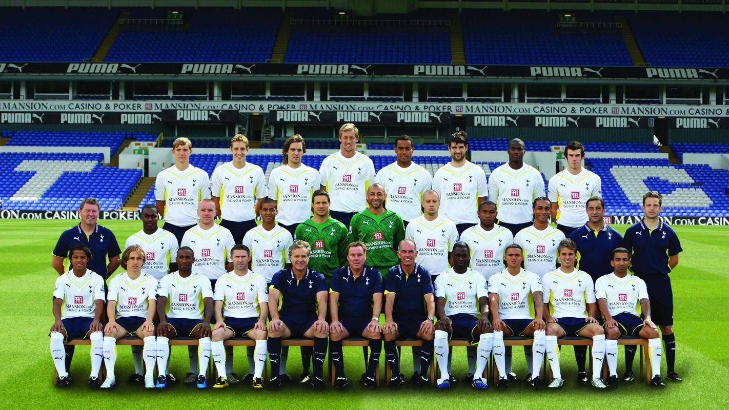 关于斯图加特战平勒沃库森，难分胜负的信息