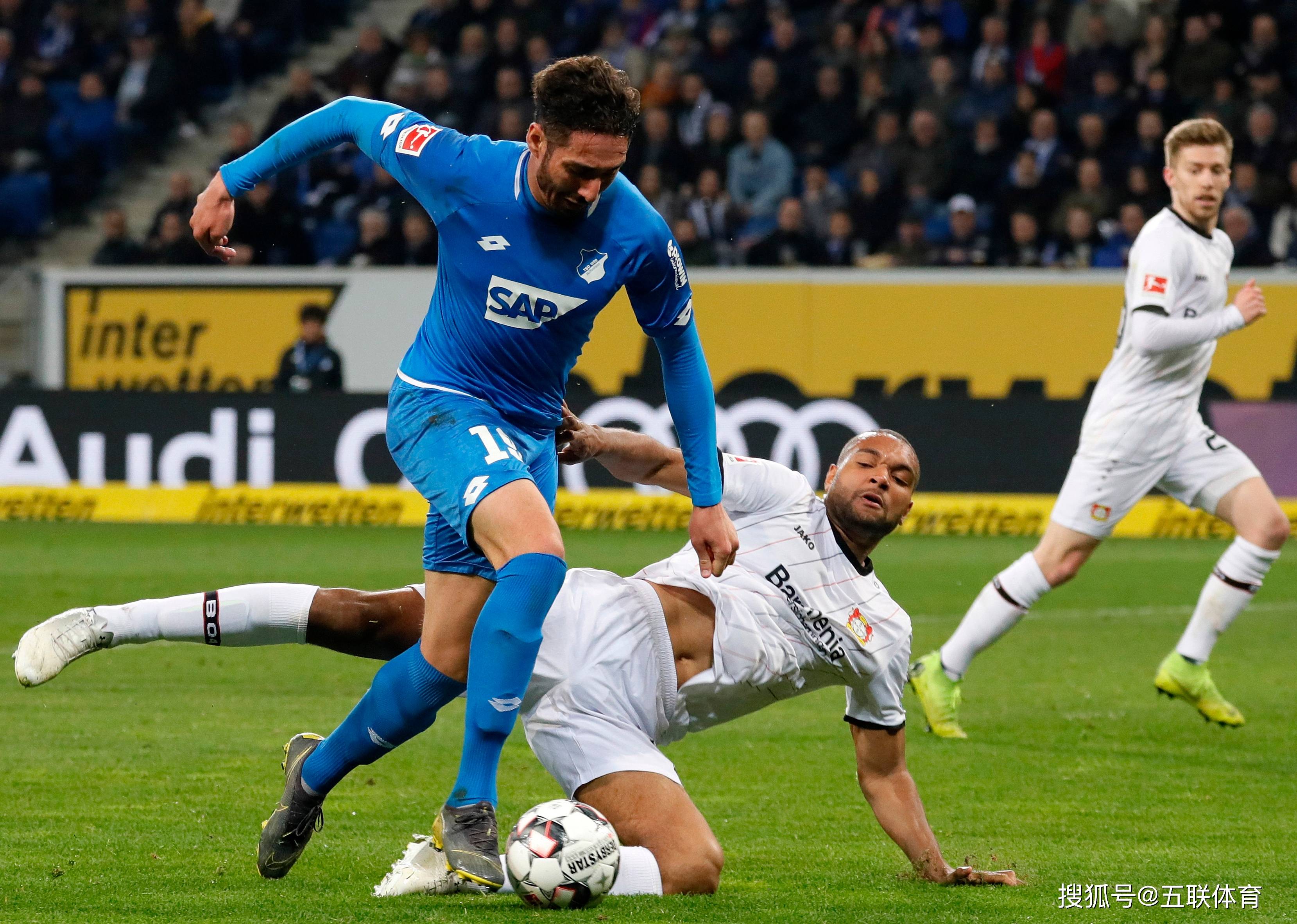 关于斯图加特战平勒沃库森，难分胜负的信息
