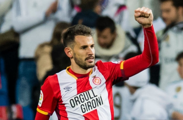 冠军路途：马德里双雄奋勇冲刺，谁先到达终点