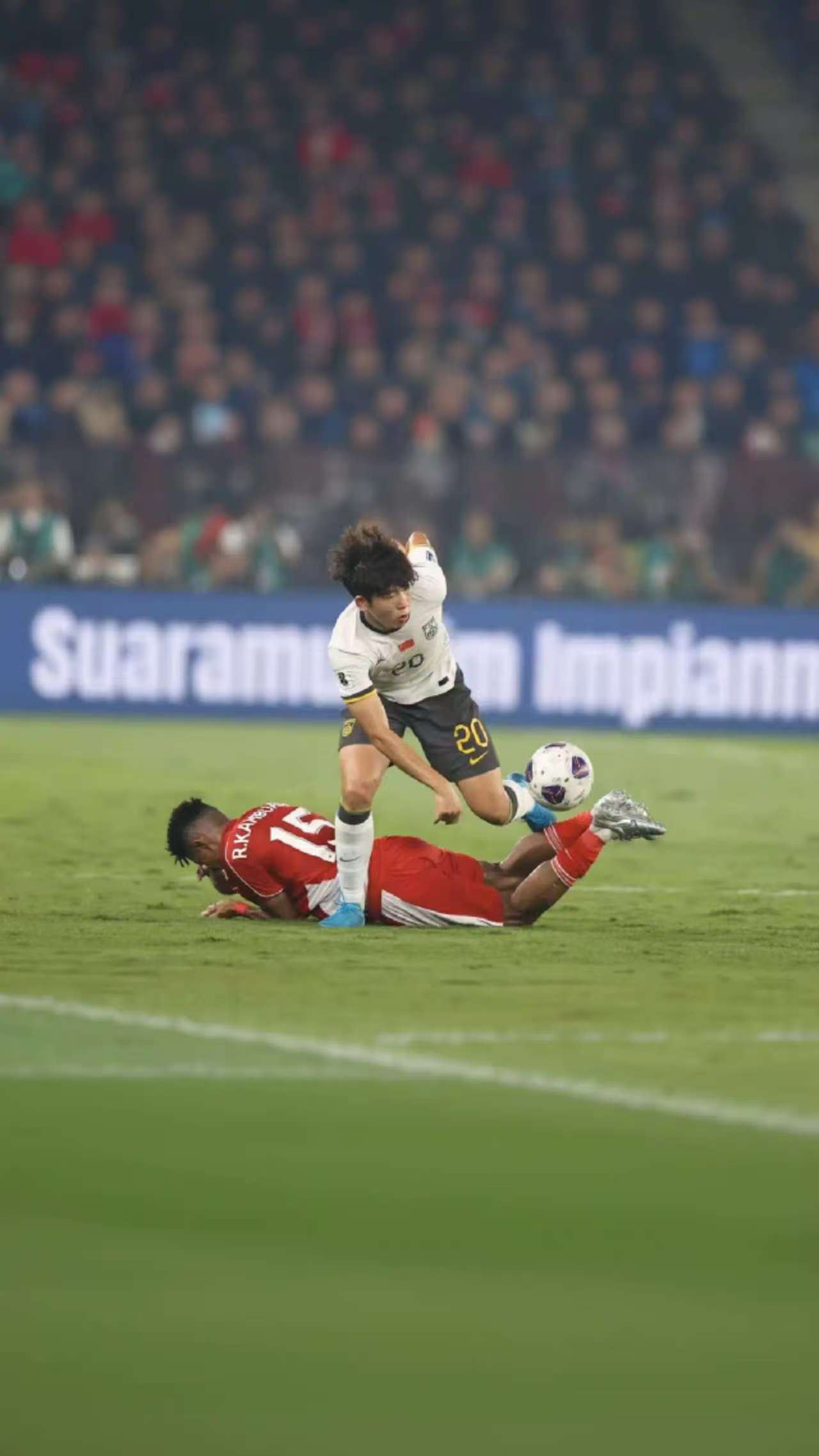 尤文新援博努奇受伤,国际米兰客场大比分胜的简单介绍 尤文新援博努奇受伤,国际米兰客场大比分胜的简单介绍