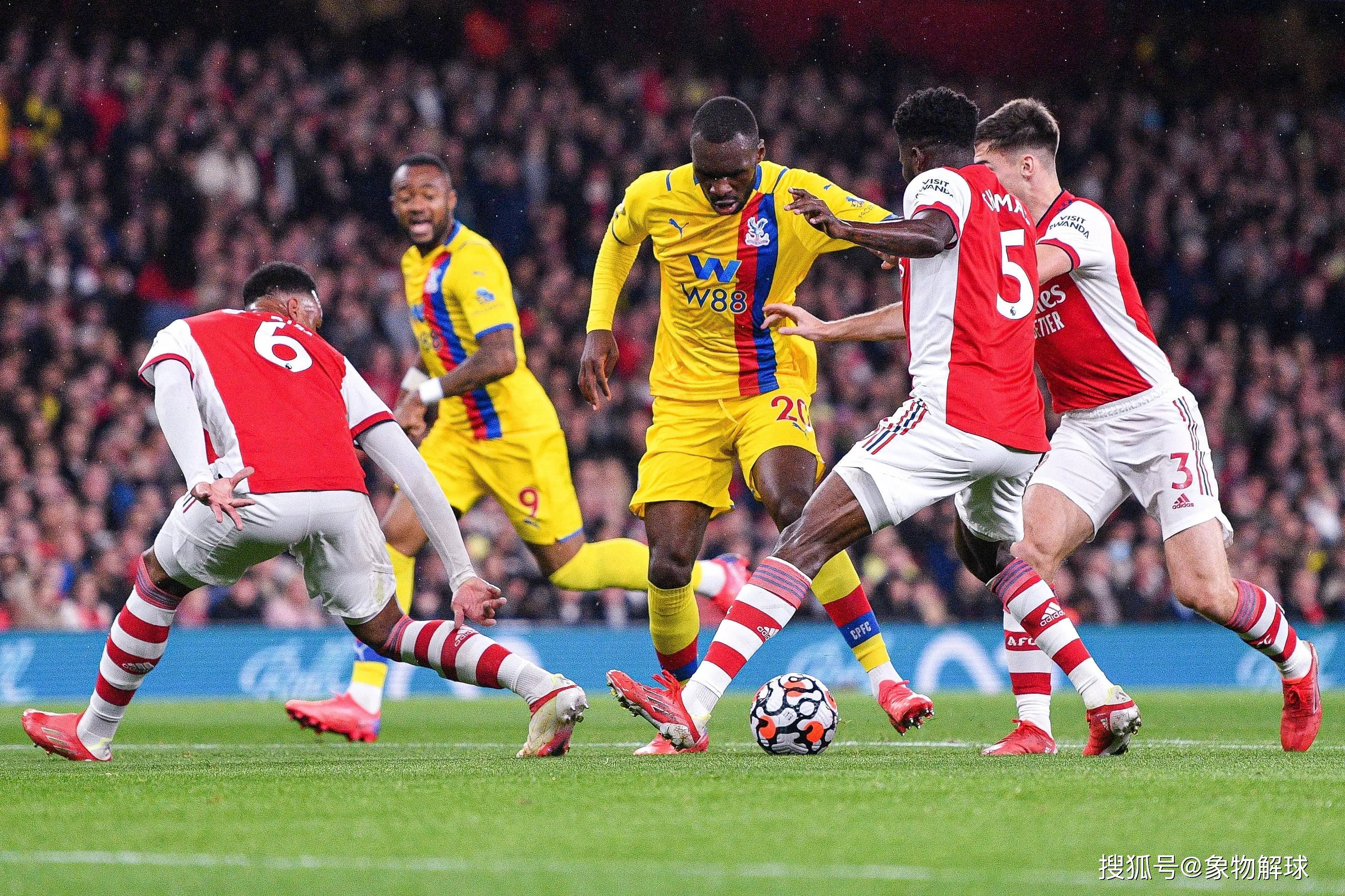 关于联赛精彩瞬间：英超德甲竞争激烈球场火爆的信息