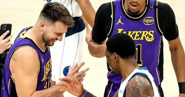 湖人碾压国王，欧文带队取胜的简单介绍